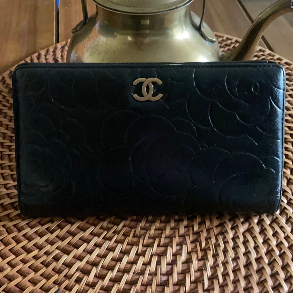 Authentic CHANEL wallet